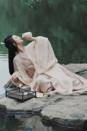 女同性恋亲吻视频